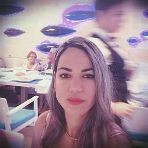 Meet your Posher, Leslie